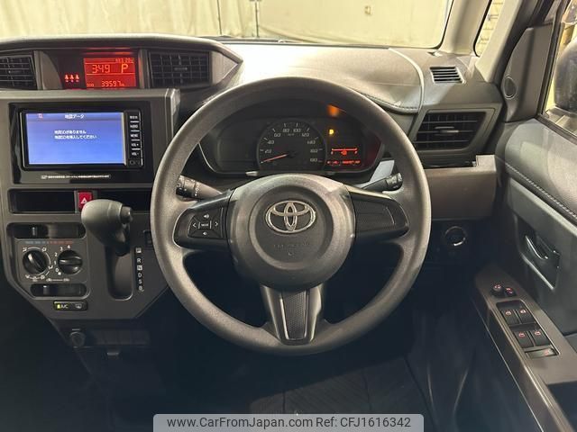 toyota roomy 2018 CFJ1616342 image 2