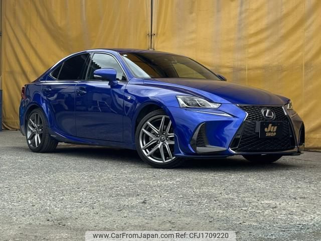 lexus is 2016 CFJ1709220 image 1
