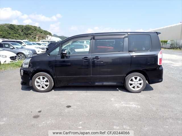 toyota noah 2007 NIKYO_LZ43193 image 2