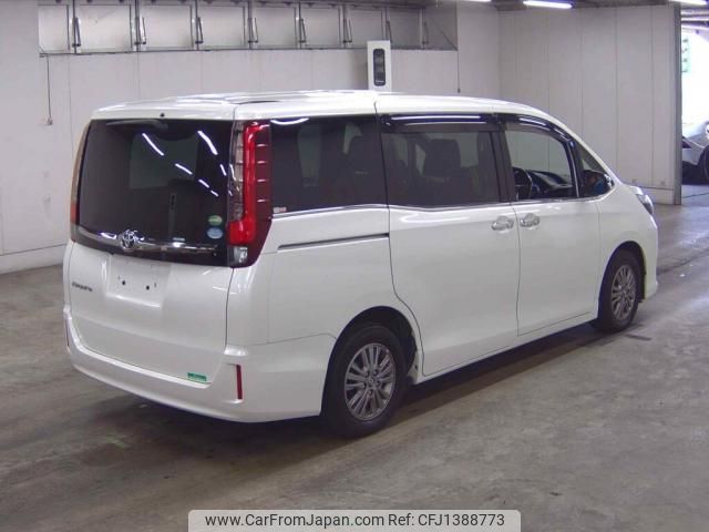 2017 Toyota Esquire DBA-ZRR80G - Car Price $8,863