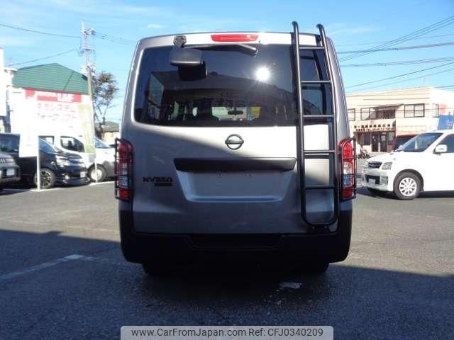 nissan nv350-caravan-van 2017 quick_quick_CBF-VR2E26_VR2E26-044477 image 2