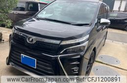 toyota voxy 2018 -TOYOTA--Voxy DBA-ZRR80W--ZRR80-0442060---TOYOTA--Voxy DBA-ZRR80W--ZRR80-0442060-
