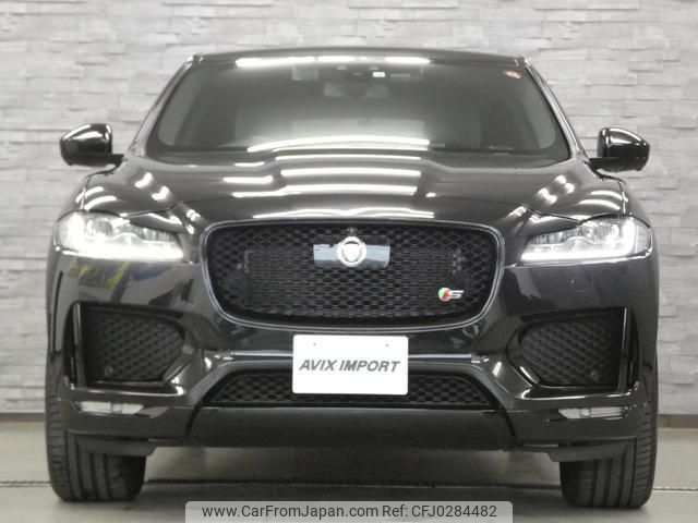 jaguar f-pace 2017 quick_quick_DC3VA_SADCA2AV0HA069541 image 2