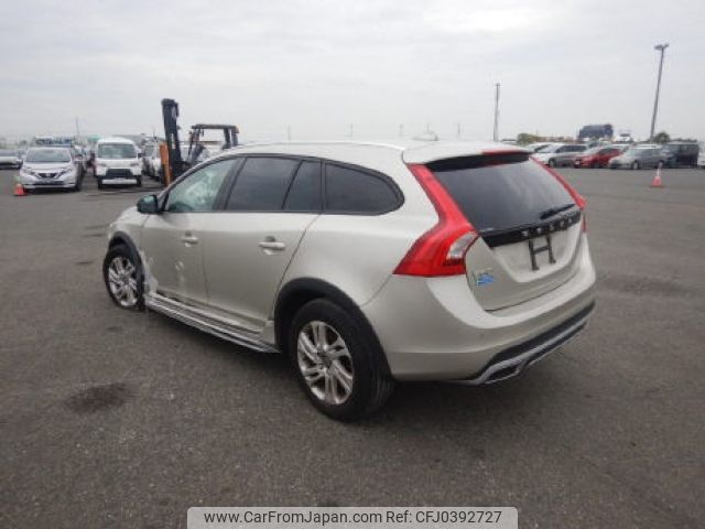 volvo v60 2017 -VOLVO--Volvo V60 FD4204T-YV1FZA8RDH1032522---VOLVO--Volvo V60 FD4204T-YV1FZA8RDH1032522- image 2