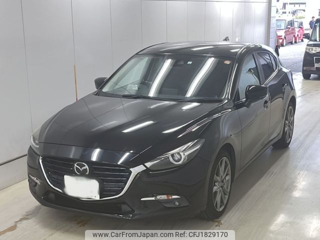 mazda axela 2017 CFJ1829170 image 1