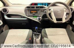 toyota aqua 2012 504928-923896