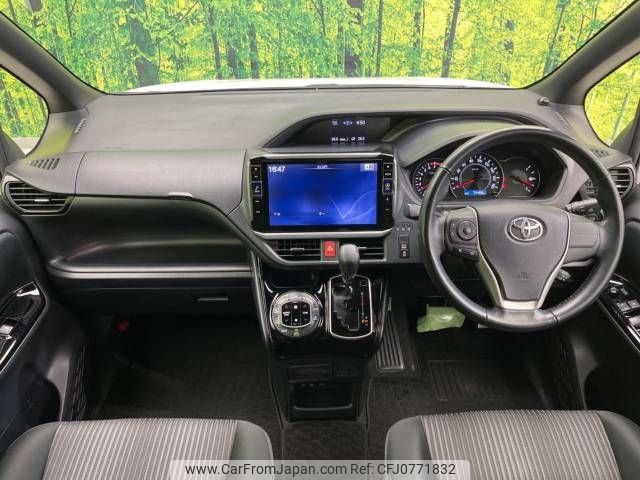 toyota voxy 2018 -TOYOTA--Voxy DBA-ZRR80W--ZRR80-0386810---TOYOTA--Voxy DBA-ZRR80W--ZRR80-0386810- image 2