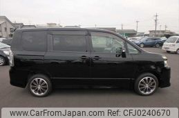 toyota voxy 2009 NIKYO_XE66026