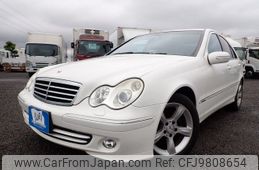 mercedes-benz c-class 2004 REALMOTOR_N2024050067F-24