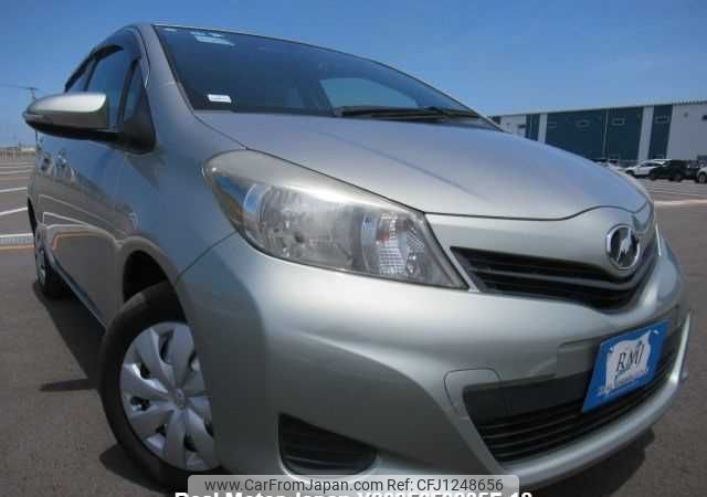 toyota vitz 2011 646828-Y2025050285F-12 image 1