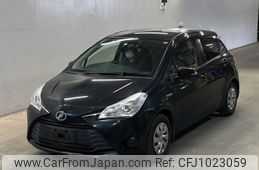toyota vitz 2018 -TOYOTA--Vitz NHP130-2032689---TOYOTA--Vitz NHP130-2032689-