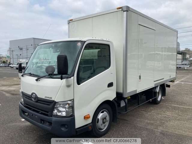 toyota dyna-truck 2018 -TOYOTA--Dyna TKG-XZU710--XZU710-0024656---TOYOTA--Dyna TKG-XZU710--XZU710-0024656- image 1