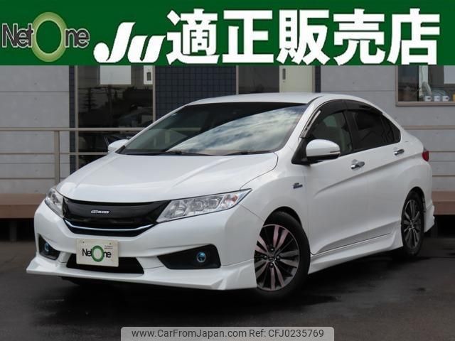 honda grace 2014 quick_quick_DAA-GM4_GM4-1000312 image 1