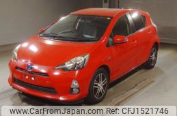toyota aqua 2013 CFJ1521746