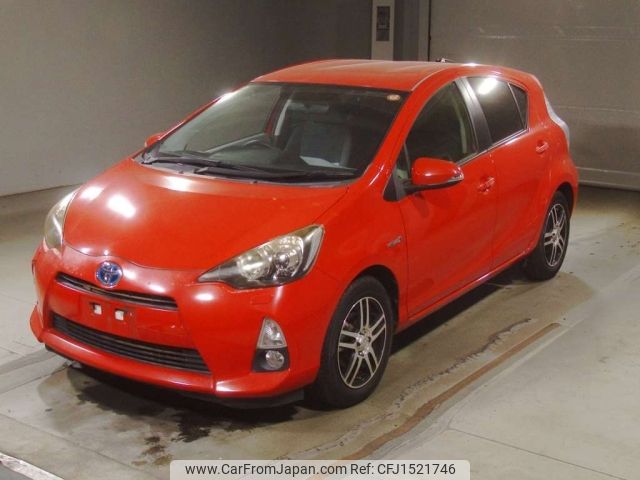 toyota aqua 2013 CFJ1521746 image 1