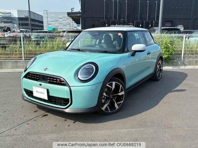 mini mini-others 2024 CFJ0688219 image 1