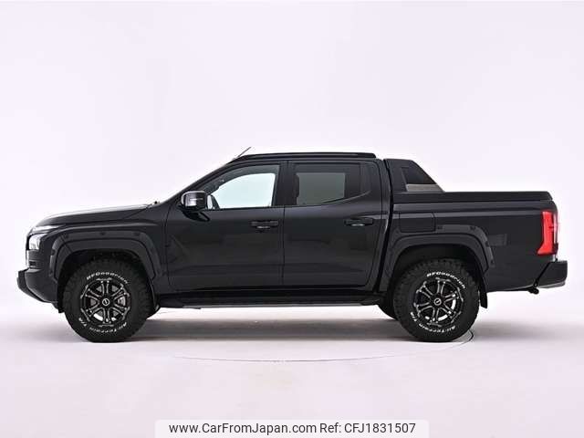 mitsubishi triton 2024 CFJ1831507 image 2