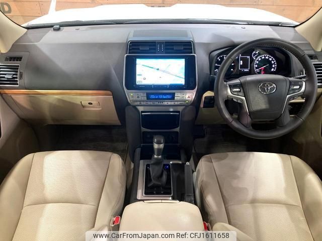 toyota land-cruiser-prado 2023 CFJ1611658 image 2