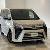 toyota voxy 2018 -TOYOTA--Voxy DBA-ZRR80W--ZRR80-0439890---TOYOTA--Voxy DBA-ZRR80W--ZRR80-0439890- image 1