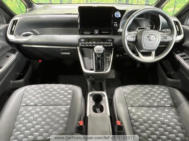 toyota voxy 2022 quick_quick_ZWR90W_ZWR90-0008776 image 2