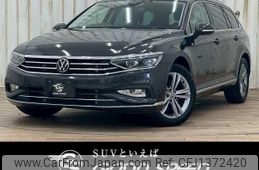 volkswagen passat-variant 2023 quick_quick_3DA-3CDFH_WVWZZZ3C5RE021322