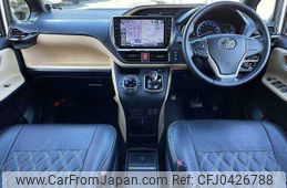 toyota noah 2014 504928-925771