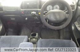 suzuki-every-wagon-2002-404-car_63ed7fdb-f54b-439a-b6c6-d520a8a6863a