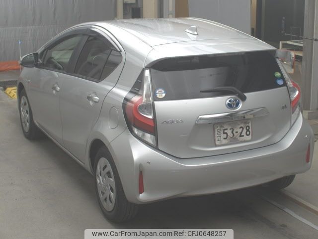 toyota aqua 2018 -TOYOTA--AQUA NHP10--6745116---TOYOTA--AQUA NHP10--6745116- image 2