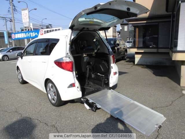 toyota ractis 2012 CFJ1049856 image 2