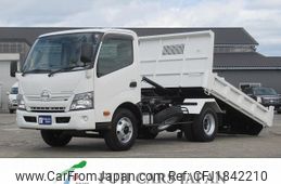 hino dutro 2016 CFJ1842210