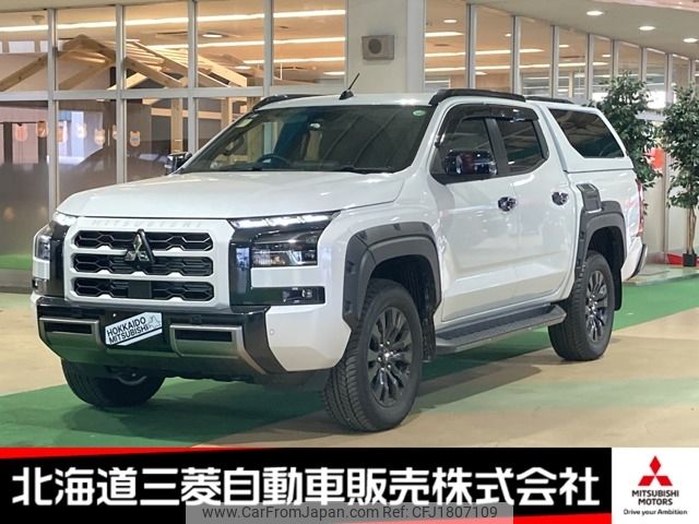 mitsubishi triton 2024 CFJ1807109 image 1