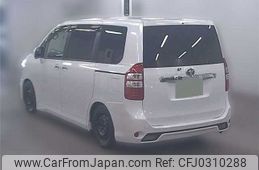 toyota noah 2012 TE4157