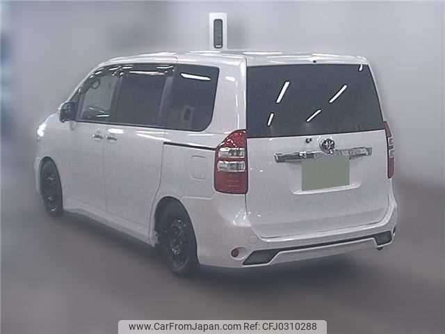 toyota noah 2012 TE4157 image 1