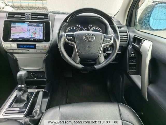 toyota land-cruiser-prado 2019 CFJ1831188 image 2