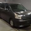 toyota noah 2009 TE2324 image 2