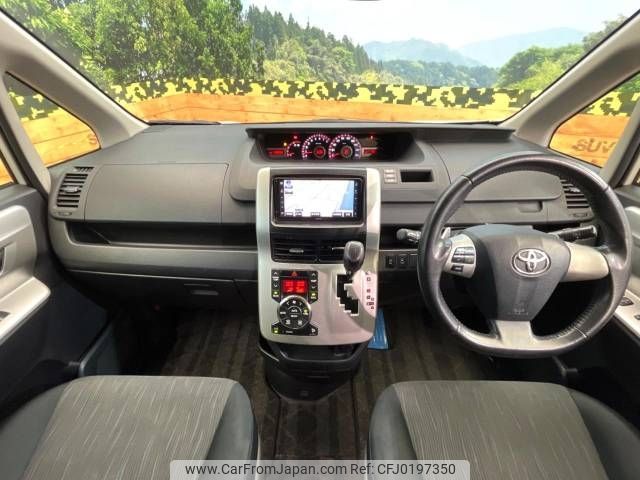 toyota voxy 2011 -TOYOTA--Voxy DBA-ZRR70W--ZRR70-0444983---TOYOTA--Voxy DBA-ZRR70W--ZRR70-0444983- image 2