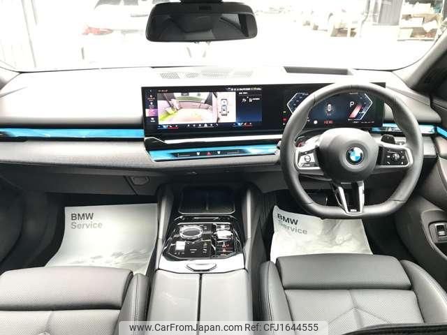 bmw 5-series 2025 CFJ1644555 image 2