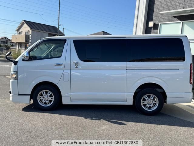 toyota hiace-van 2017 262 image 2