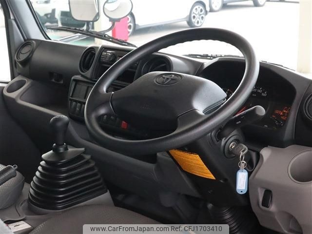 toyota dyna-truck 2025 CFJ1703410 image 2