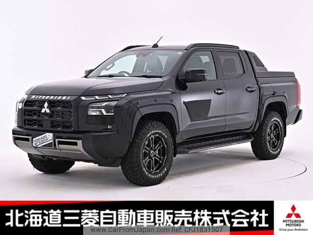 mitsubishi triton 2024 CFJ1831507 image 1
