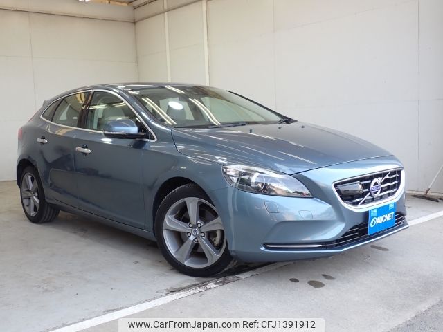 volvo v40 2013 -VOLVO--Volvo V40 DBA-MB4164T--YV1MV485BD2050840---VOLVO--Volvo V40 DBA-MB4164T--YV1MV485BD2050840- image 1
