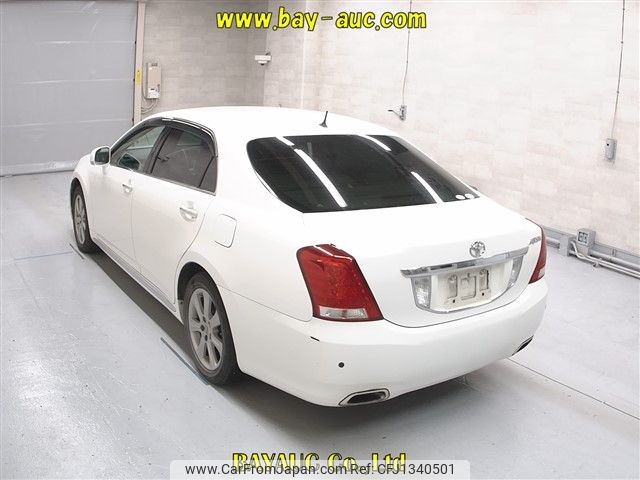 toyota crown-majesta 2010 -TOYOTA--Crown Majesta URS206-1000466---TOYOTA--Crown Majesta URS206-1000466- image 2
