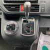 toyota voxy 2015 quick_quick_ZRR80W_ZRR80-0145277 image 16