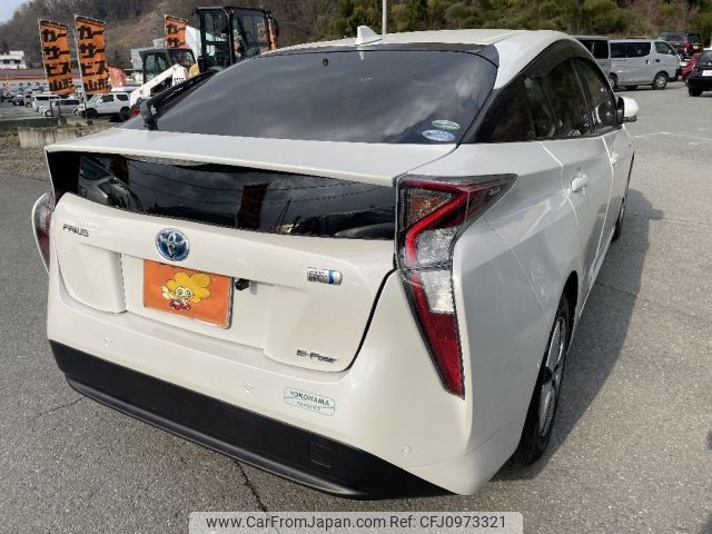 toyota prius 2016 -TOYOTA--Prius DAA-ZVW55--ZVW55-8024395---TOYOTA--Prius DAA-ZVW55--ZVW55-8024395- image 2