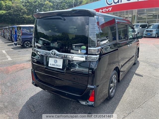 toyota voxy 2019 -TOYOTA--Voxy ZRR80W--0572811---TOYOTA--Voxy ZRR80W--0572811- image 2