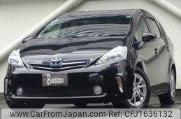 toyota prius-α 2013 CFJ1636132