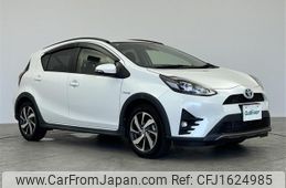 toyota aqua 2018 CFJ1624985
