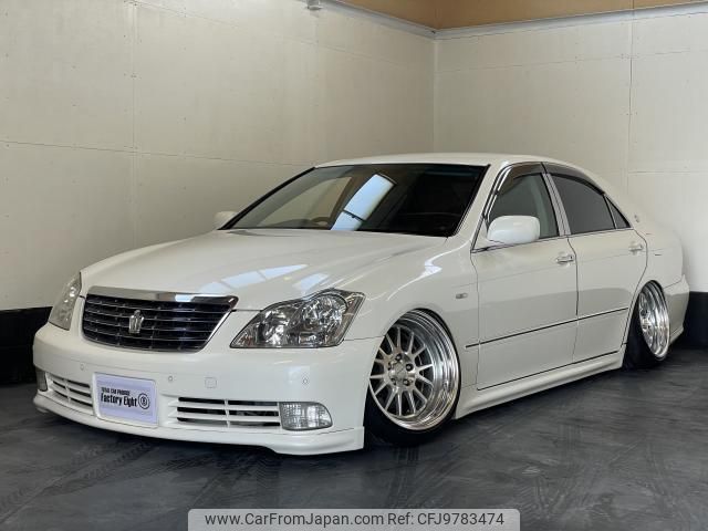 toyota crown 2004 quick_quick_CBA-GRS182_GRS182-5013726 image 1