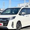 toyota noah 2017 GOO_JP_700050301430241128011 image 4