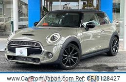 mini mini-others 2019 quick_quick_CBA-XR20M_WMWXR520302L55857